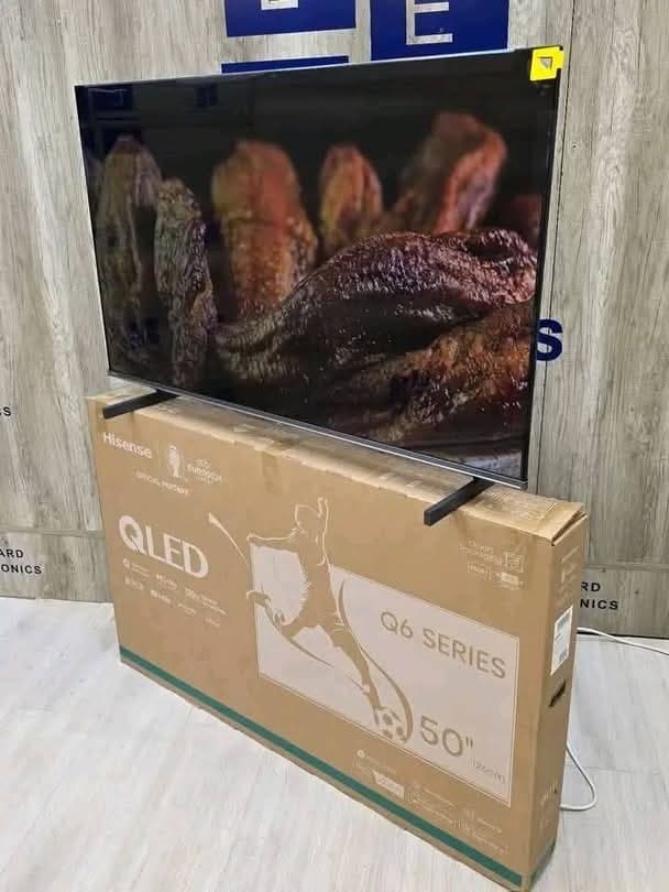 50" INCH SMART TVS 